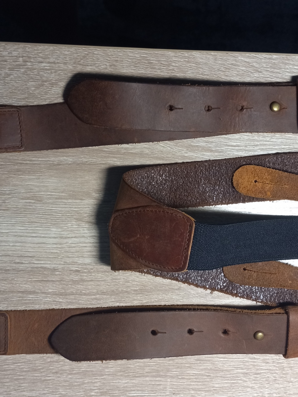 Brown Leather Guitar Strap with Elastic Support